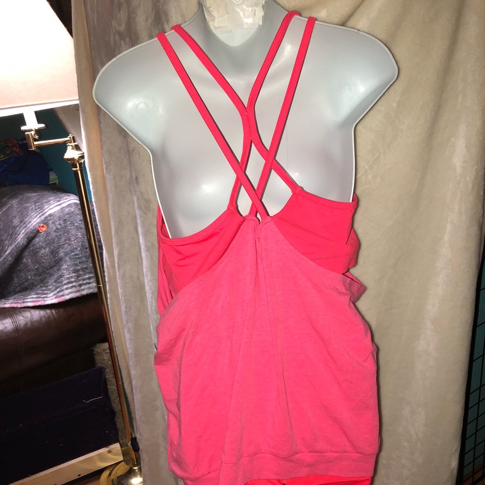 Gapfit Women’s pink athletic tank top